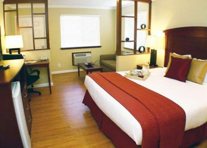 Quality Inn & Suites Santa Cruz Mountains